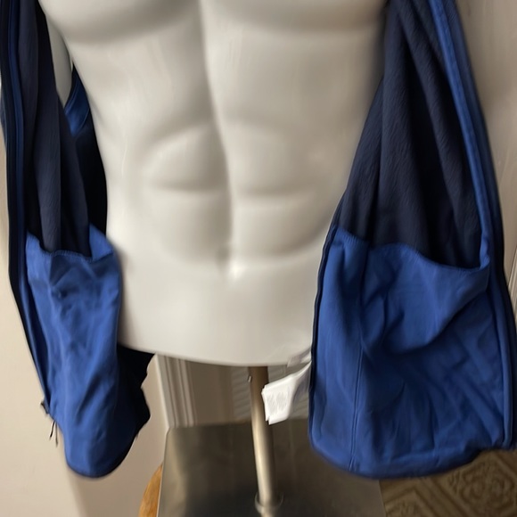 Michael Kors Front Zip Drawstring Hood Sleeveless Hoodie Vest - Picture 8 of 9